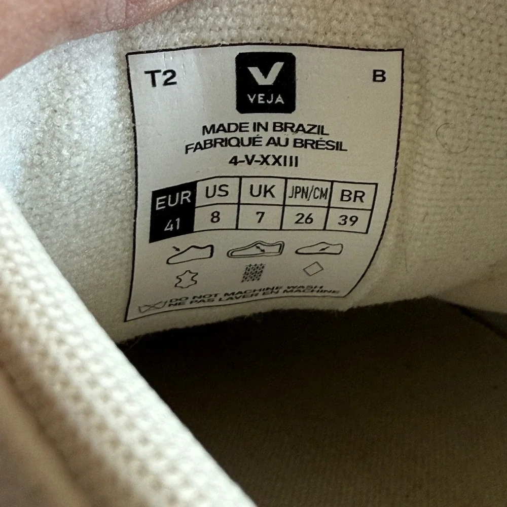 Veja Campo White Gum Chromefree Leather Comfort Shoes men 8 women 9.5 CP0503147A